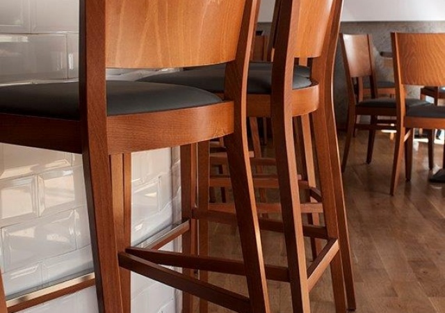 Innen - Bar- und niedrige Stühle SONJA